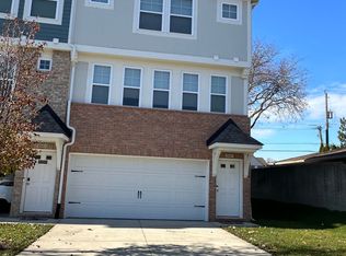 5947 Picall Dr, Troy, MI 48098