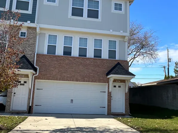5947 Picall Dr, Troy, MI 48098