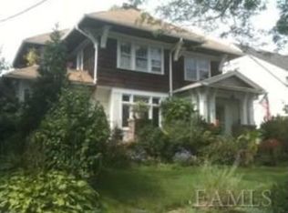 144 Clove Rd, New Rochelle, NY 10801