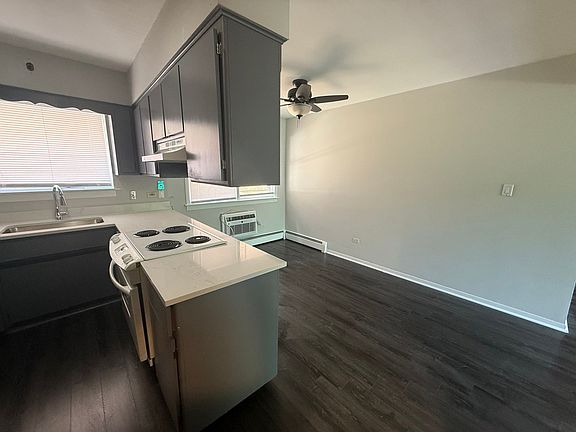 4th image of 3109-11 S Harlem Ave #2B-3109