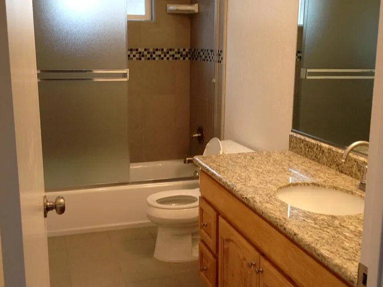 118 N Taaffe St — Photo 7