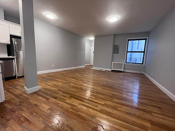 5th image of 2016 Regent Pl APT 4A