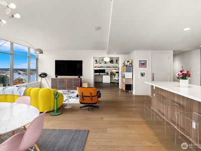 583 Battery Street #3901N, Seattle, WA, 98121