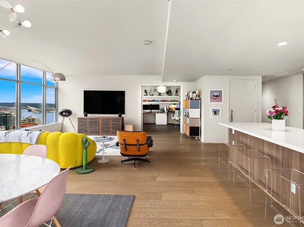583 Battery Street #3901N, Seattle, WA 98121