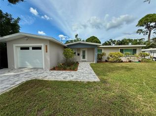 6351 Hampton Dr N, Saint Petersburg, FL 33710