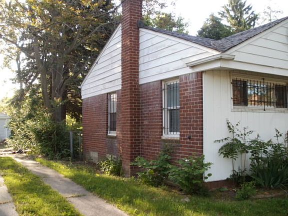 2nd image of 14216 Grandville Ave