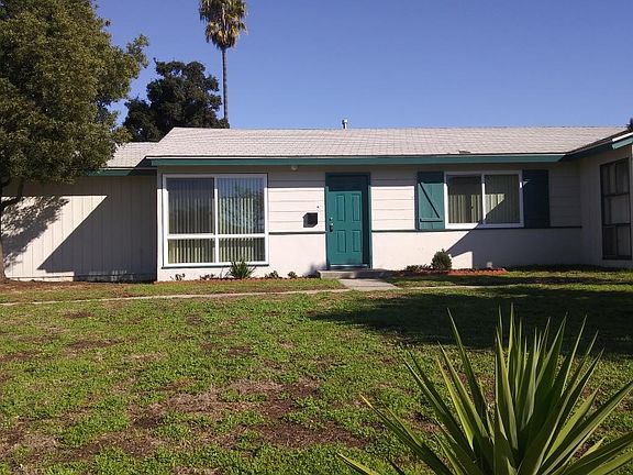3rd image of 4005 Clairemont Mesa Blvd
