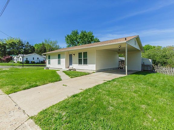 2nd image of 3033 Bellecote Ave