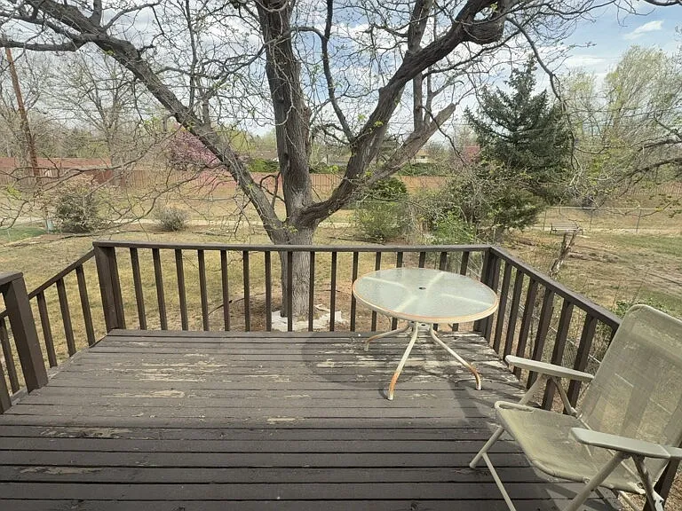 980 Morgan Dr — Photo 33