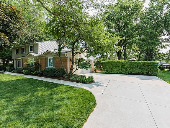 5th image of 3070 Caswell Dr