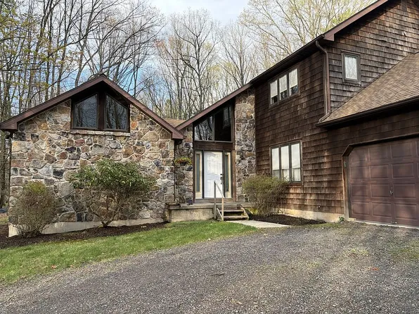 39 Deere Ln, Andreas, PA 18211
