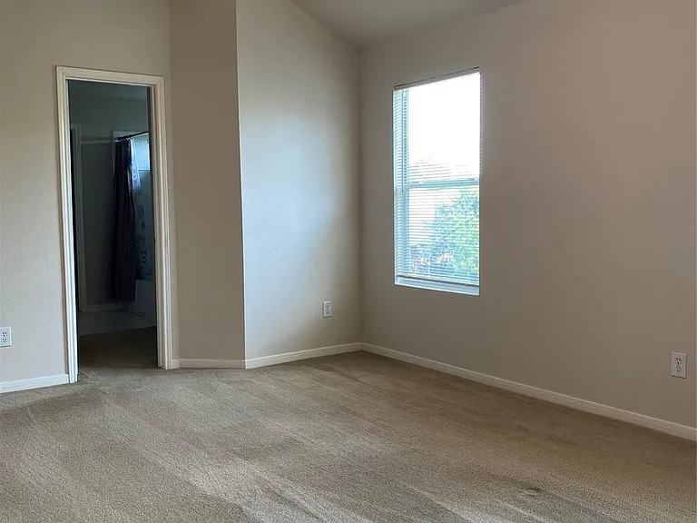 19439 Juniper Vale Cir — Photo 13