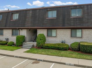 25340 Quarter Deck St #16, Harrison Township, MI 48045