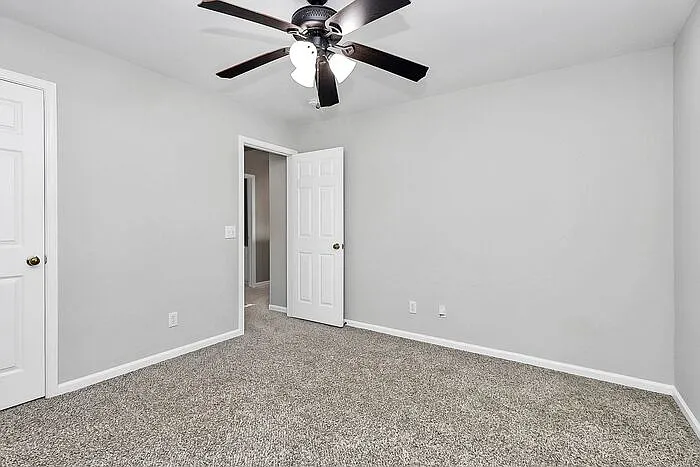 9101 Dartington Ln — Photo 25