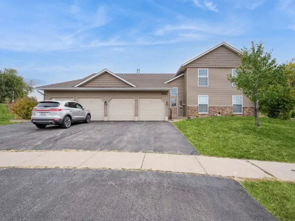 3701 Foxborough Ter NE APT A, Cedar Rapids, IA 52402