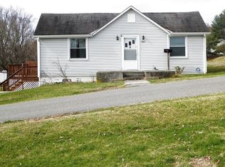 395 N 6th St, Wytheville, VA 24382