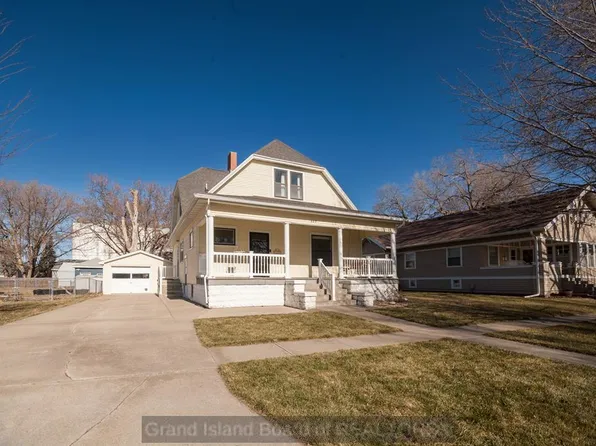 609 I St, Central City, NE 68826