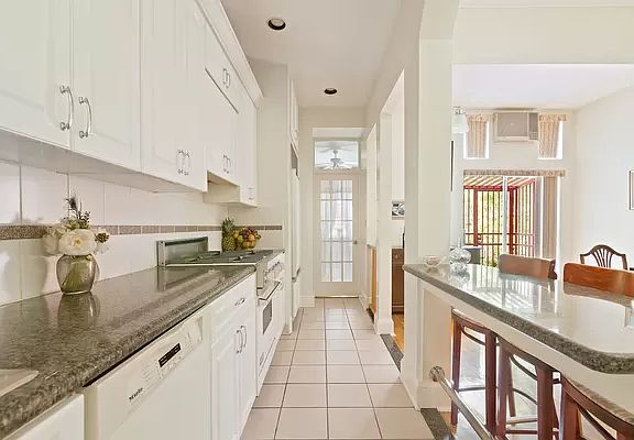 4th image of 467 W 143rd St