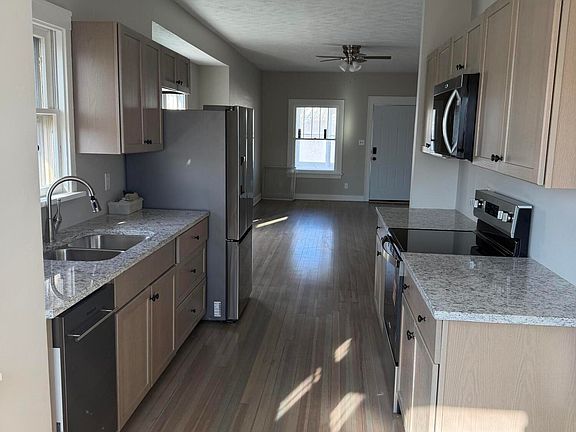 3rd image of 2649 Avenue C