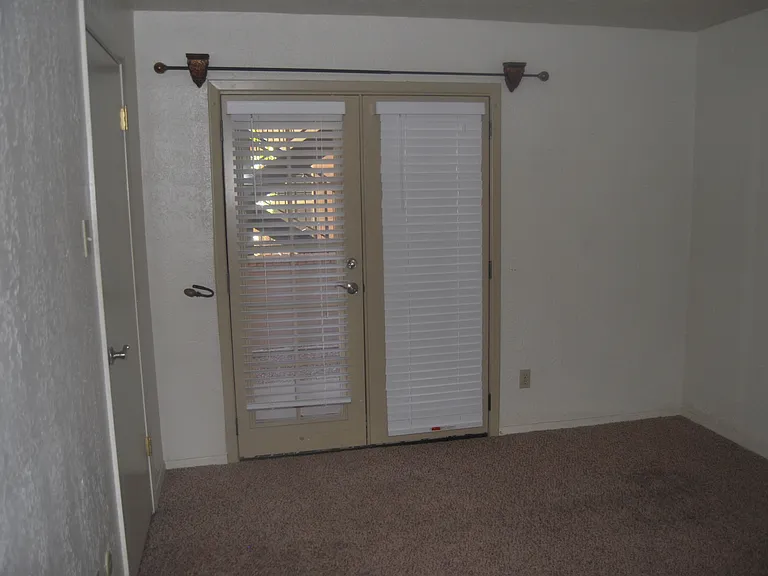 4433 Stanton St #1 — Photo 8