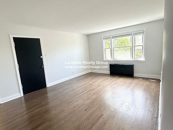 4th image of 2727 W Berwyn Ave APT 3