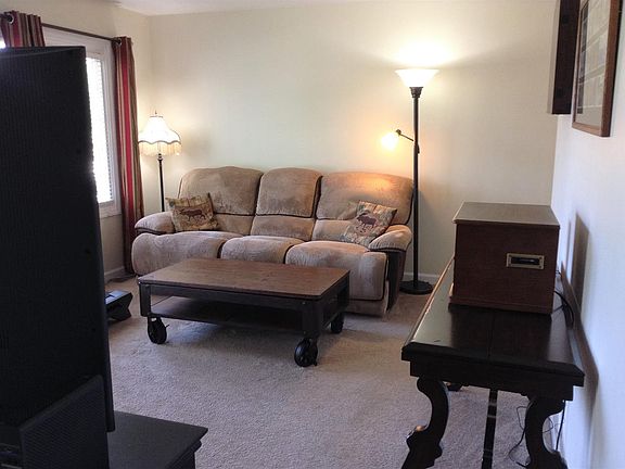 4th image of 118 Martin Dr