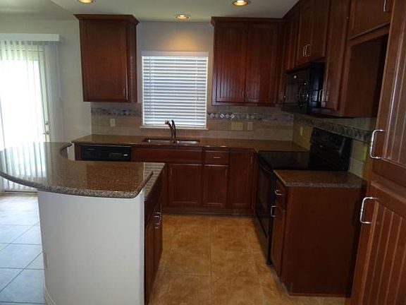 5th image of 13604 Caldwell Dr APT 28