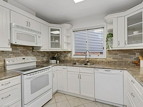 4th image of 31 Pinewarbler Dr