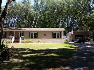 38615 Young Dr, Zephyrhills, FL 33540