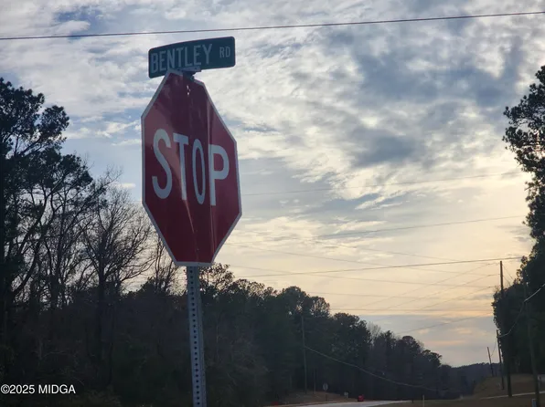 Bentley Rd, Knoxville, GA 31050