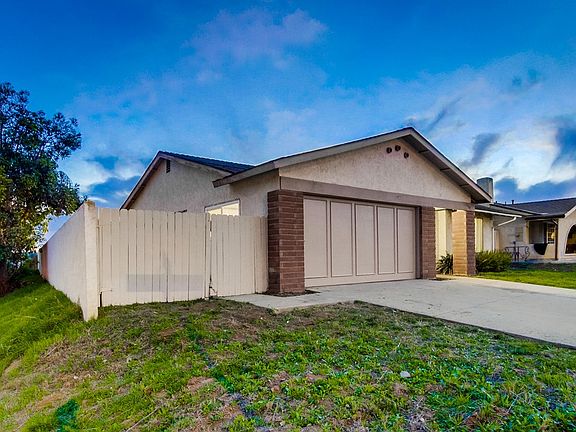 2nd image of 1597 Casa Real Ln