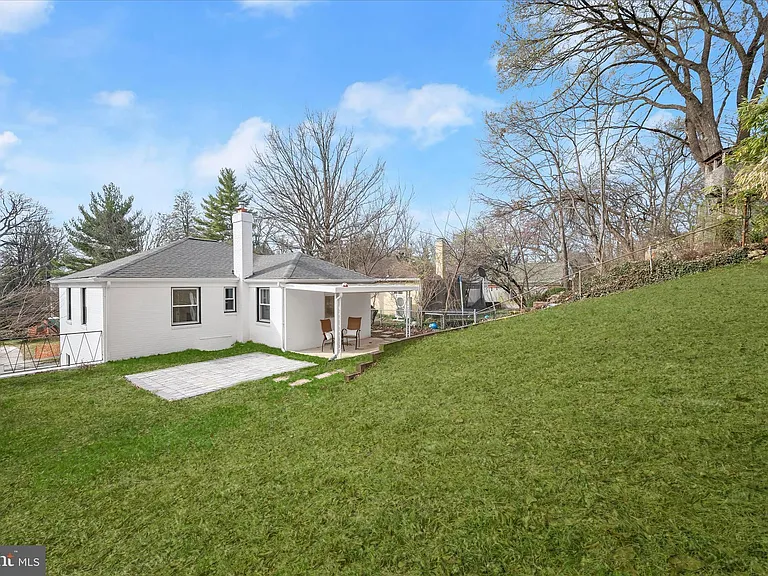 402 Elm Ave — Photo 28