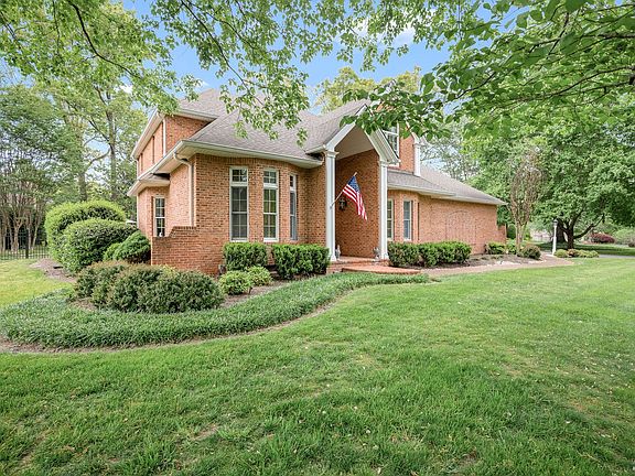 3rd image of 109 Albemarle Dr