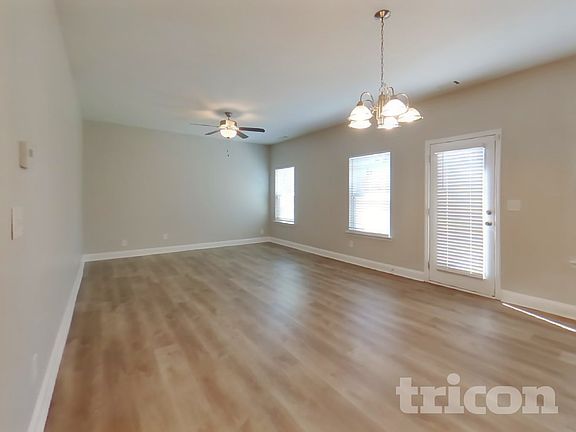3rd image of 1013 Eldon Ln