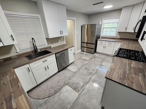 5th image of 5259 Sequoia Ave