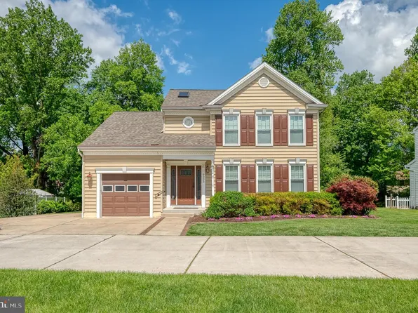 9003 Gardenia Rd, Baltimore, MD 21236
