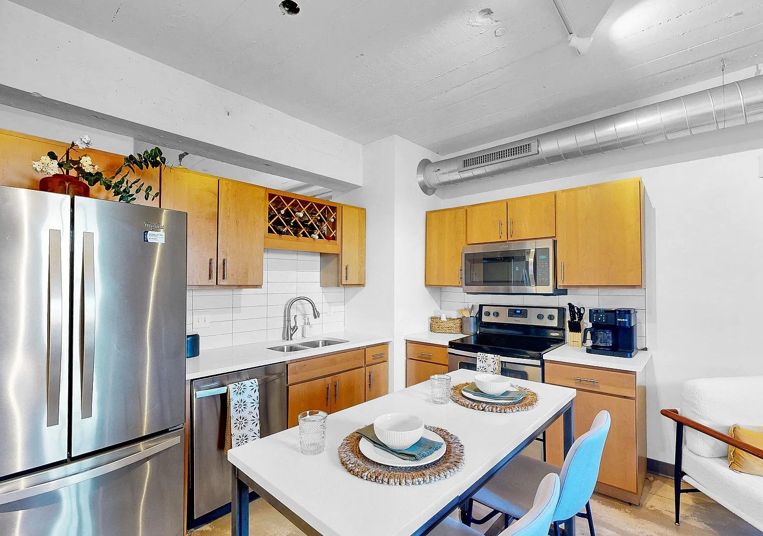 700 Central Lofts and Flats — Photo 1