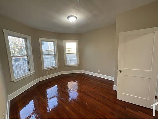 3rd image of 10 Quincy Ter Floor 1