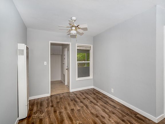4th image of 1221 East Ave #1223