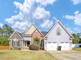 1461 Vergeland Dr, Hope Mills, NC 28348