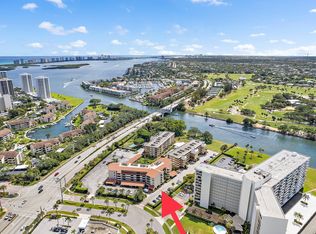 300 Golfview Road #101, North Palm Beach, FL 33408