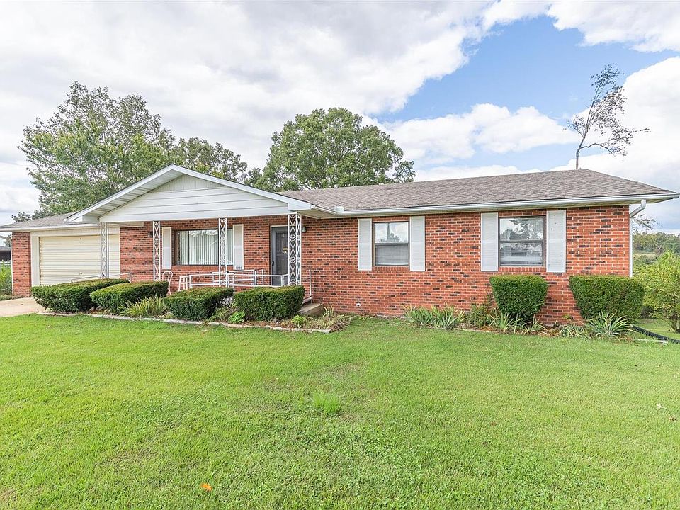 1st image of 1303 Crestview
