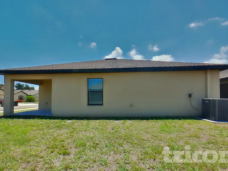 1744 Chatham Green Cir — Photo 17