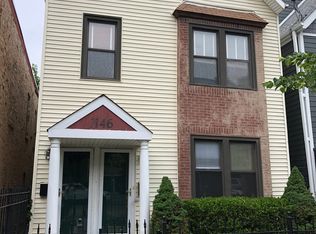 1146 W Newport Ave #2, Chicago, IL 60657