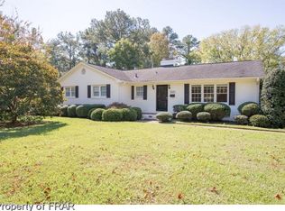 2615 Mirror Lake Dr, Fayetteville, NC 28303