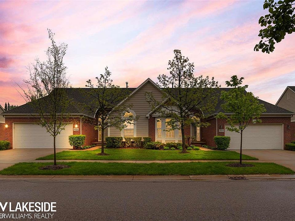 30182 Viewcrest Dr, Novi, MI 48377 Zillow