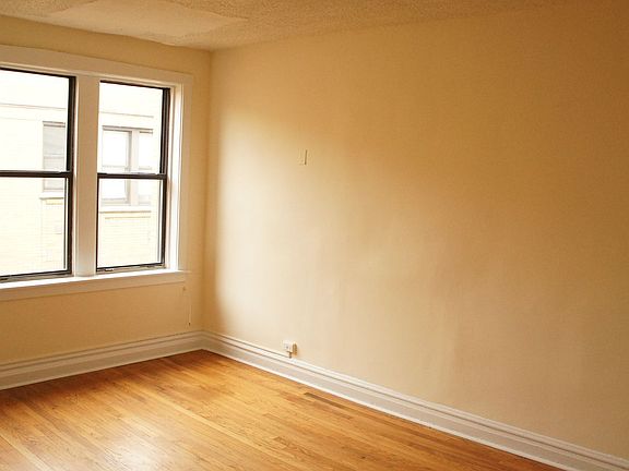 2nd image of 1530-42 N Kedzie Ave #1540-3L