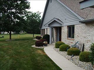 1st image of 927 Fenway Ct