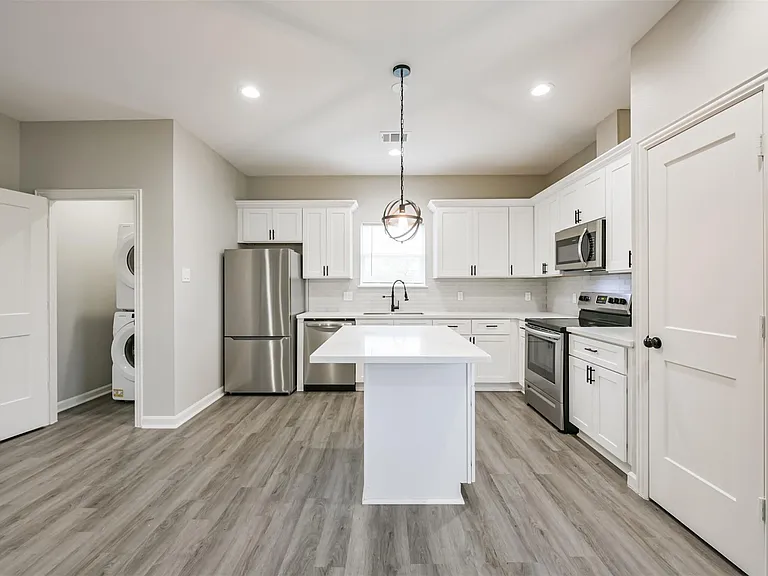 4405 Mallow St #B — Photo 11