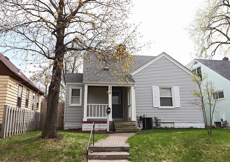 1st image of 376 Magnolia Ave E